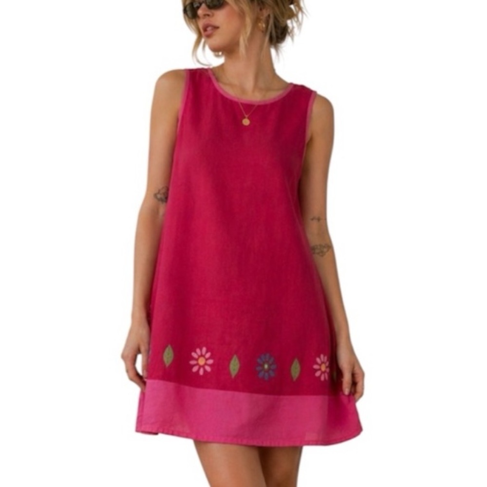 Vintage Studio Ease Red Floral Shift Dress with Pink Trim (Fits S/M)